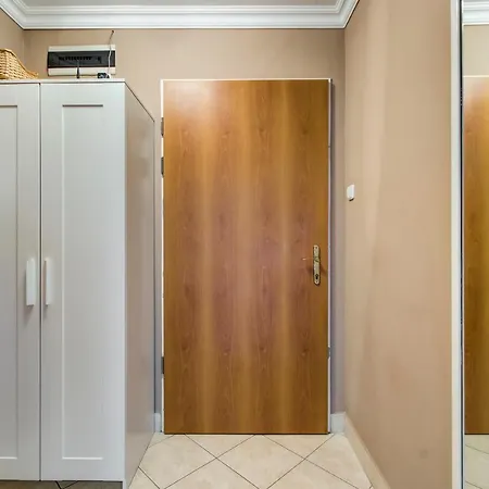 Apartment Viola - Newly Furnished With Free Garage! *